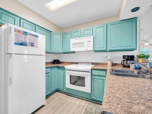 公寓客房, 1 張加大雙人床和 1 張沙發床 (Gulf Highlands 116O) | 私人廚房