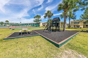 Condo, 1 Queen Bed with Sofa bed (Gulf Highlands 116O) | Outdoor dining