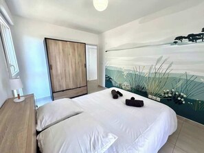 1 habitación, tabla de planchar con plancha, wifi y ropa de cama 