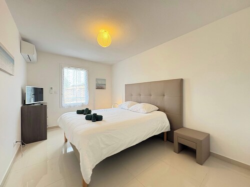 150 m from the beach – Charming apartment