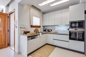 Mikrowelle, Geschirrspüler