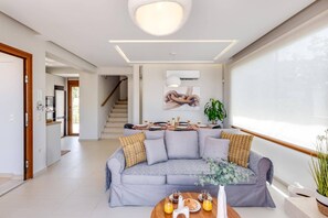 Smart TV, table football - Villa Aquarella by Villa Plus (Sissi)