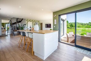 Interior - Villa Zephyr by Villa Plus (Tourbes)