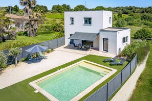 Pool - Villa Zephyr by Villa Plus (Tourbes)