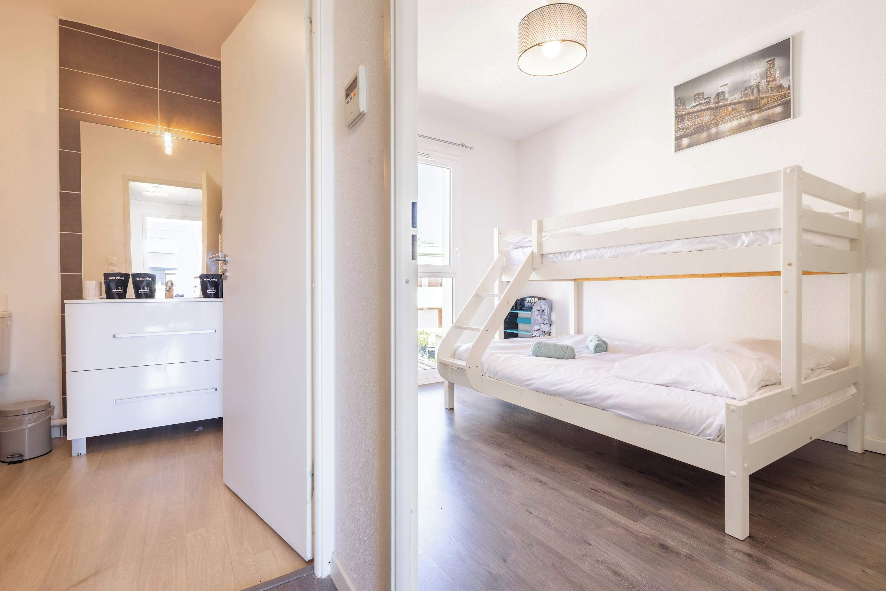 3 camere, ferro/asse da stiro, Wi-Fi