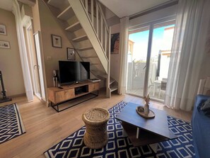 TV - Valras’Loc Le Bonheur A la Plage – less than 100 m from the beach (Valras-Plage)