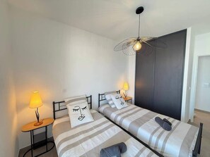 2 bedrooms, iron/ironing board, travel cot, WiFi