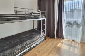 15 bedrooms, iron/ironing board, WiFi, bed sheets