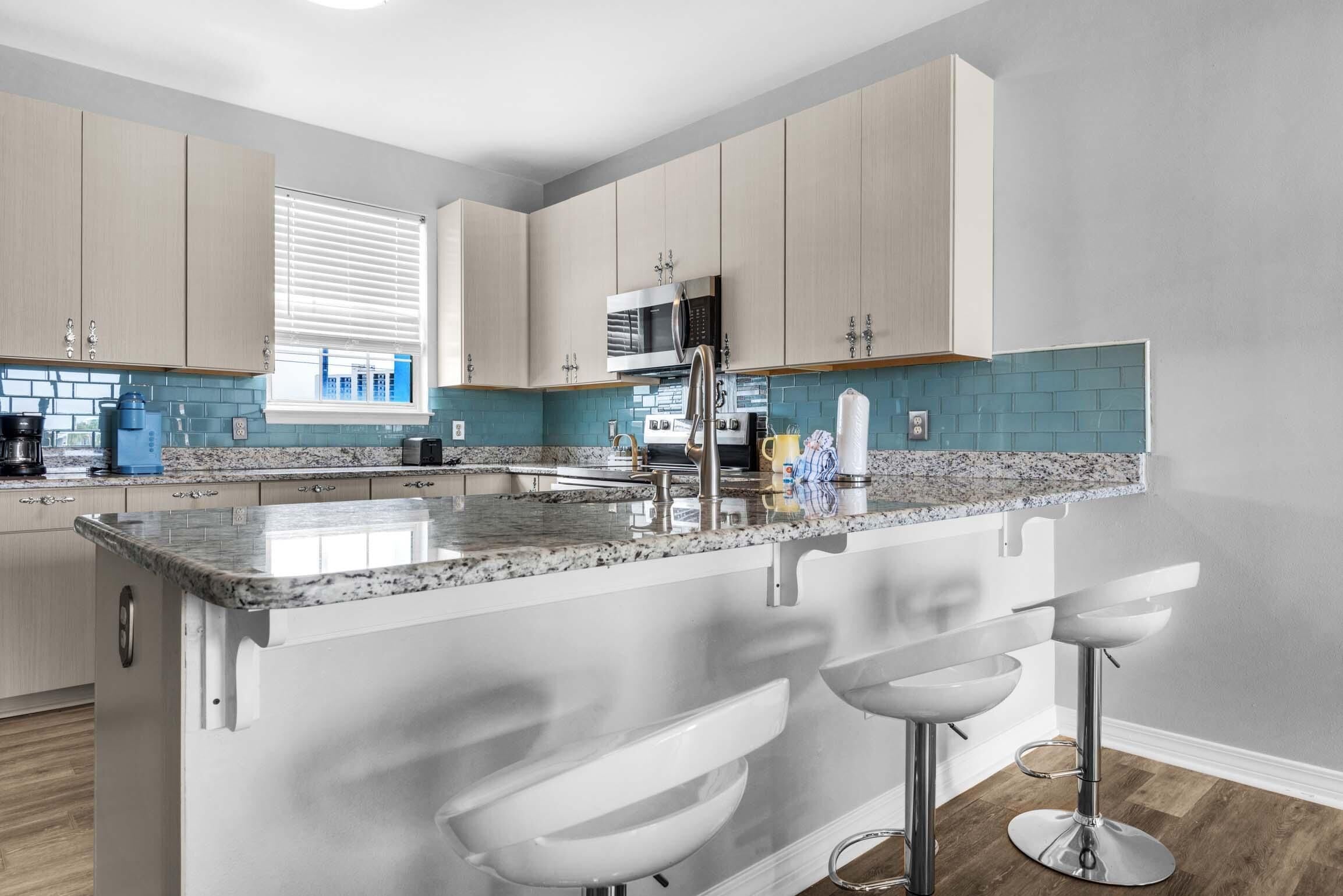 House, Multiple Beds (Coastal Cottage) | Private kitchen | Spices, reusable coffee/tea filters