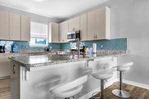 House, Multiple Beds (Coastal Cottage) | Private kitchen | Spices, reusable coffee/tea filters - Coastal Cottage (Navarre)