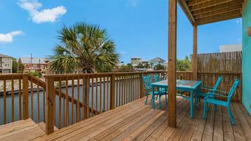 Townhome, Multiple Beds (Coastal Cottage) | Outdoor dining