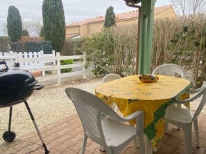 Unclassified image, 5 of 16, button