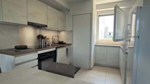 Private kitchen - Villa Bianca – Magnificent apartment with air conditioning (Sérignan)