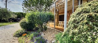 House for 10 Guests with Private Pool