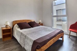 3 bedrooms, WiFi, bed sheets