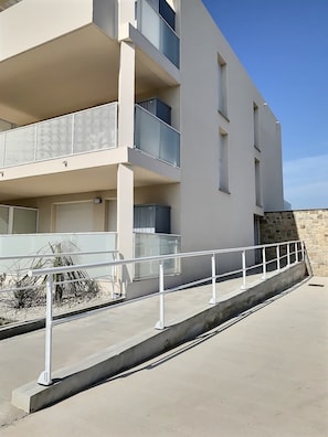 Exterior - Loggia Verde – Cozy (Sérignan)