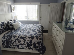 2 Schlafzimmer, Bügeleisen/Bügelbrett, Internetzugang, Bettwäsche