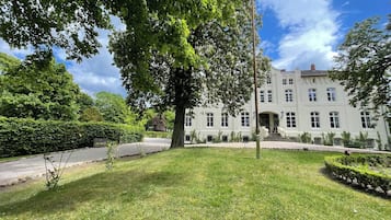 Enceinte de lâhĂ©bergement