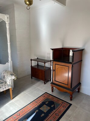 Room, 1 Bedroom, Smoking, Patio | Interior