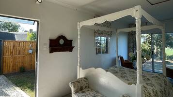 Room, 1 Bedroom, Smoking, Patio | 1 bedroom