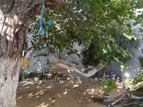 Charming 1-bedroom building with WiFi and AC in soothing Hammamet