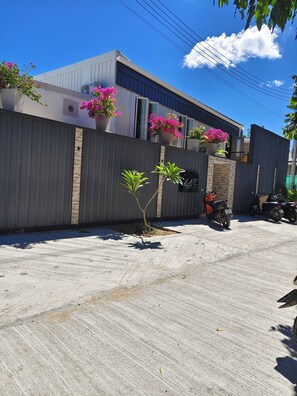Depan hartanah