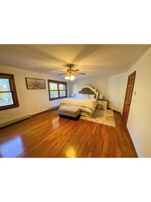 5 bedrooms, iron/ironing board, WiFi