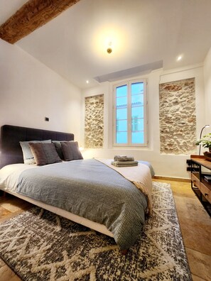 1 bedroom, iron/ironing board, free WiFi, bed sheets