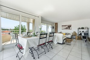 Interior - Le Soleau Méditerranéen - Proche Port avec Parking (Antibes)