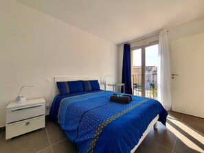2 chambres, fer et planche à repasser, Wi-Fi gratuit, draps fournis