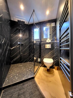 Hair dryer, towels - La Brillante d’Antibes - Superbe Studio (Antibes)