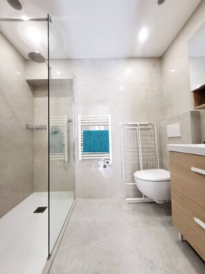Hair dryer, towels