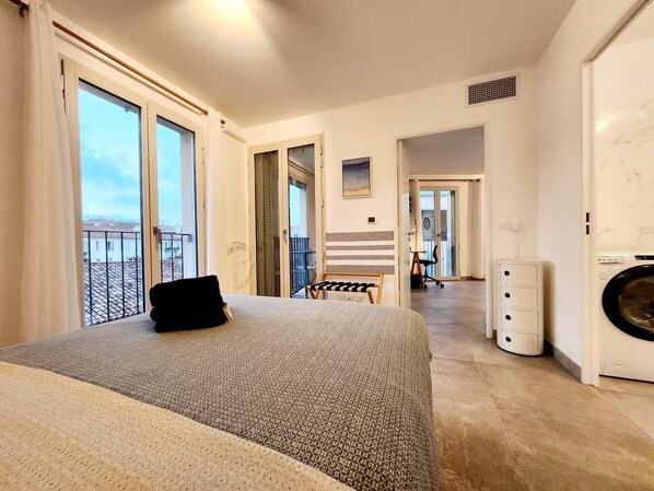 1 bedroom, iron/ironing board, free WiFi, bed sheets