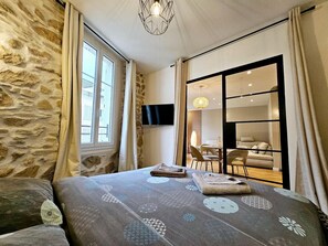 1 bedroom, iron/ironing board, free WiFi, bed sheets