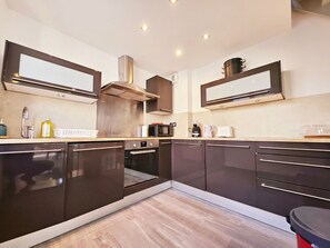 Fridge, microwave, oven, dishwasher