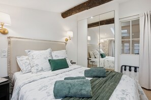 2 Schlafzimmer, Bügeleisen/Bügelbrett, kostenloses WLAN, Bettwäsche