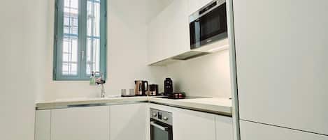 Fridge, microwave, oven, dishwasher