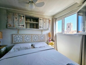 2 bedrooms, iron/ironing board, free WiFi, bed sheets