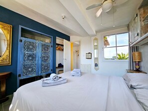 2 chambres, fer et planche à repasser, Wi-Fi gratuit, draps fournis