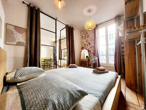 1 chambre, fer et planche à repasser, Wi-Fi gratuit, draps fournis