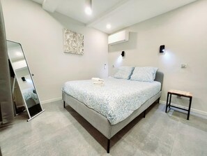 1 室のベッドルーム、アイロン / アイロン台、WiFi (無料)、ベッドシーツ