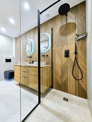 Hair dryer, towels