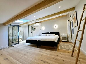 3 chambres, fer et planche à repasser, Wi-Fi gratuit, draps fournis