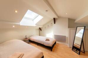 1 bedroom, iron/ironing board, free WiFi