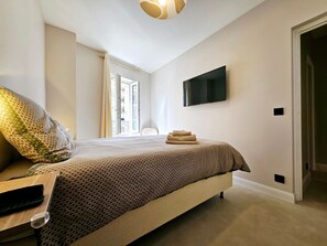 2 habitaciones, tabla de planchar con plancha y wifi gratis 