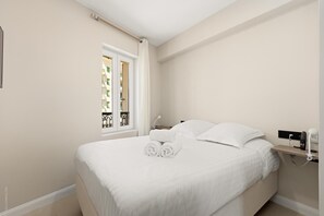 2 chambres, fer et planche à repasser, Wi-Fi gratuit, draps fournis