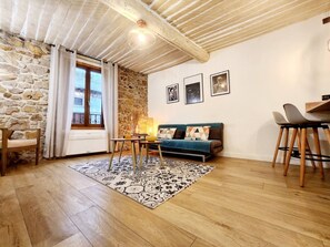 TV - Le Garino - moins d'un km de la plage (Antibes)