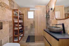Free toiletries, hair dryer, towels - La Maison Ensoleillée - Avec jardin et terrasse (Agde)