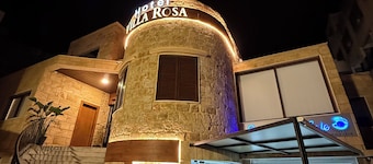 VillaRosa Luxury Boutique