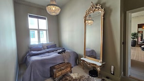 4 chambres, fer et planche à repasser, Wi-Fi gratuit, draps fournis